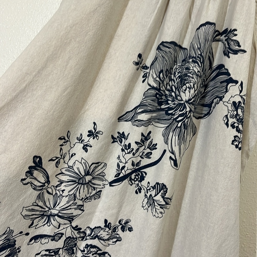 Anthropologie Floreat Sava 100% silk halter dress. Size 0. - Picture 8 of 13